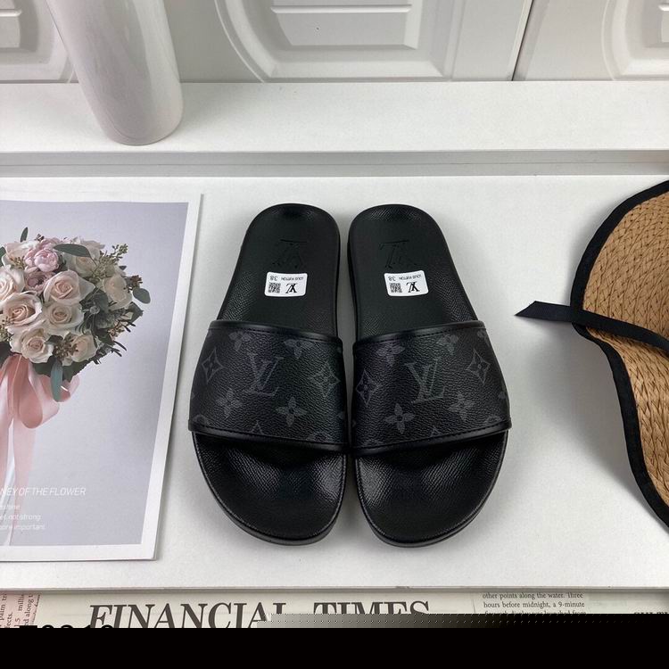 26 LV Slippers Men 0808