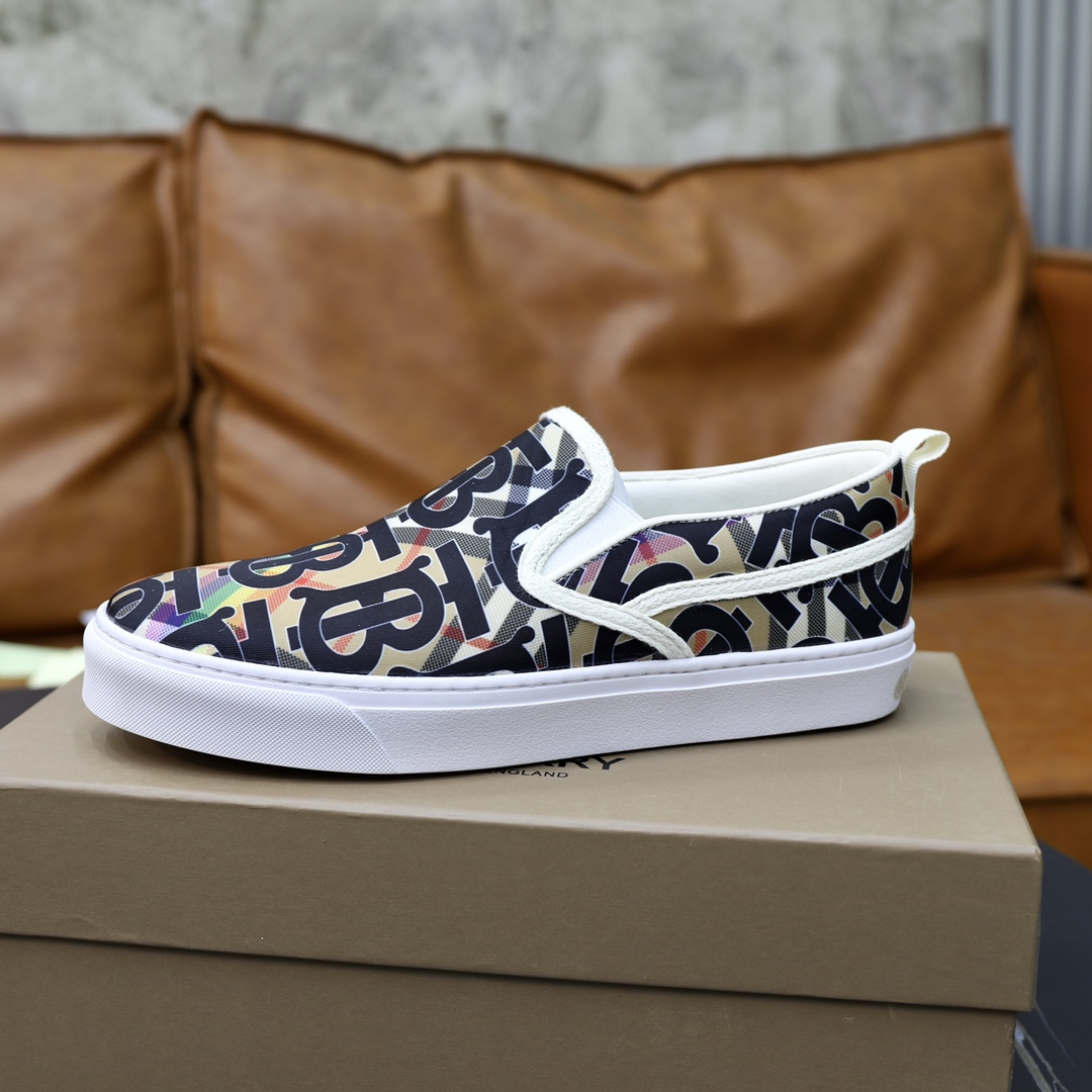 Burberry sz35-44 h0604
