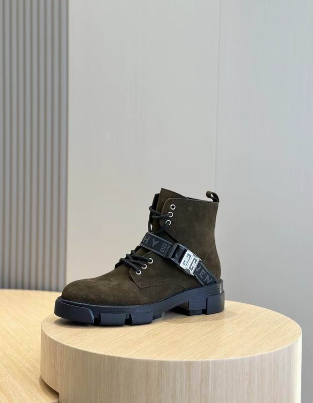 2026 Givenchy Boots 0123