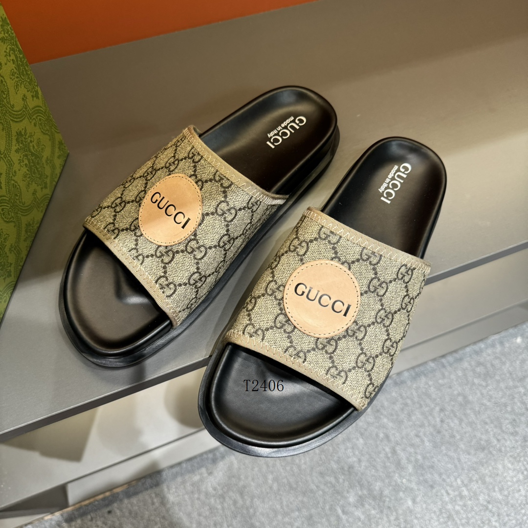 Slippers man 0810