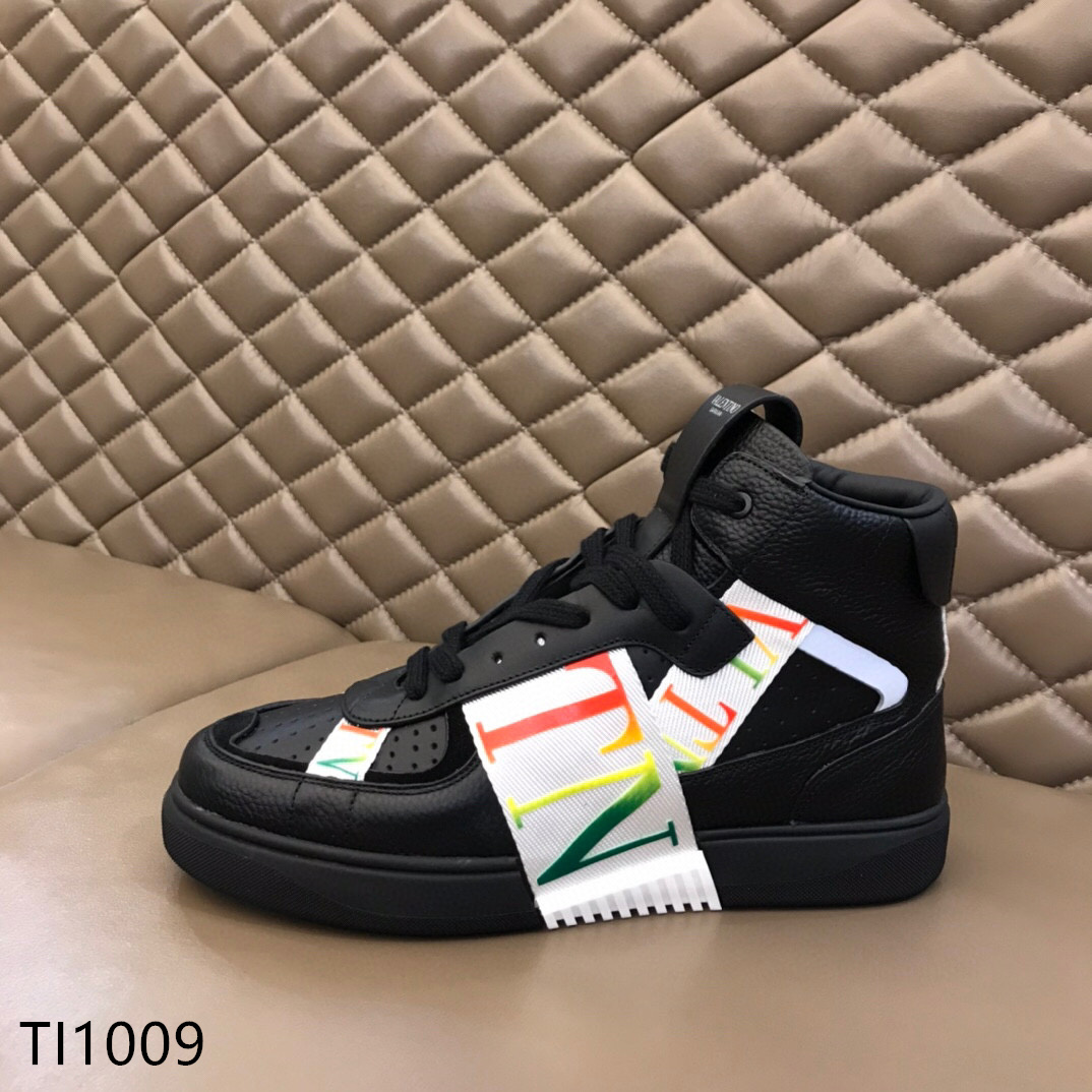 High shoes man  0802