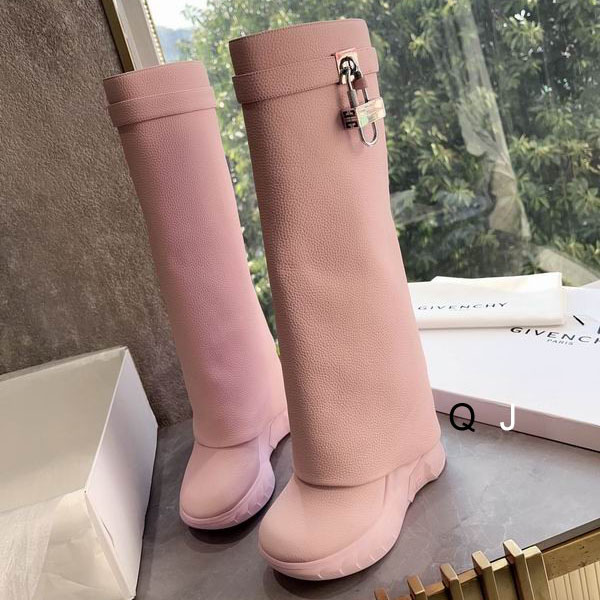 Givenchy short boots Woman Ts
