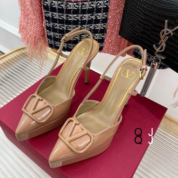 Valentino sz35-40 11CM 4C XJ0204